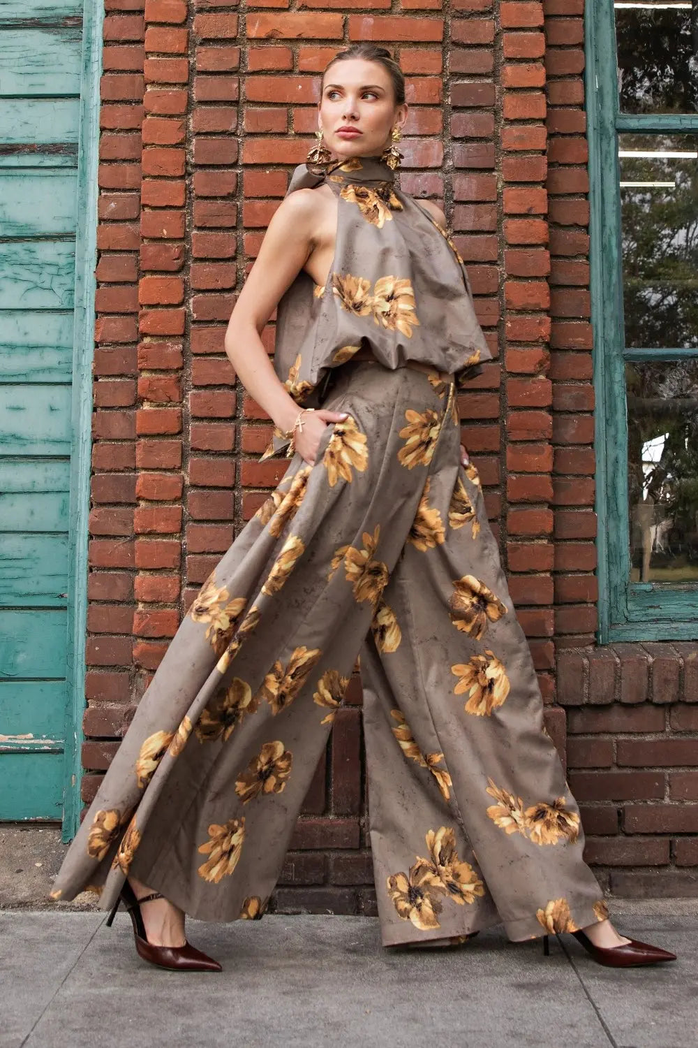 Bubble-Hem Halter Neck Top & A-Line Palazzo Pants SET