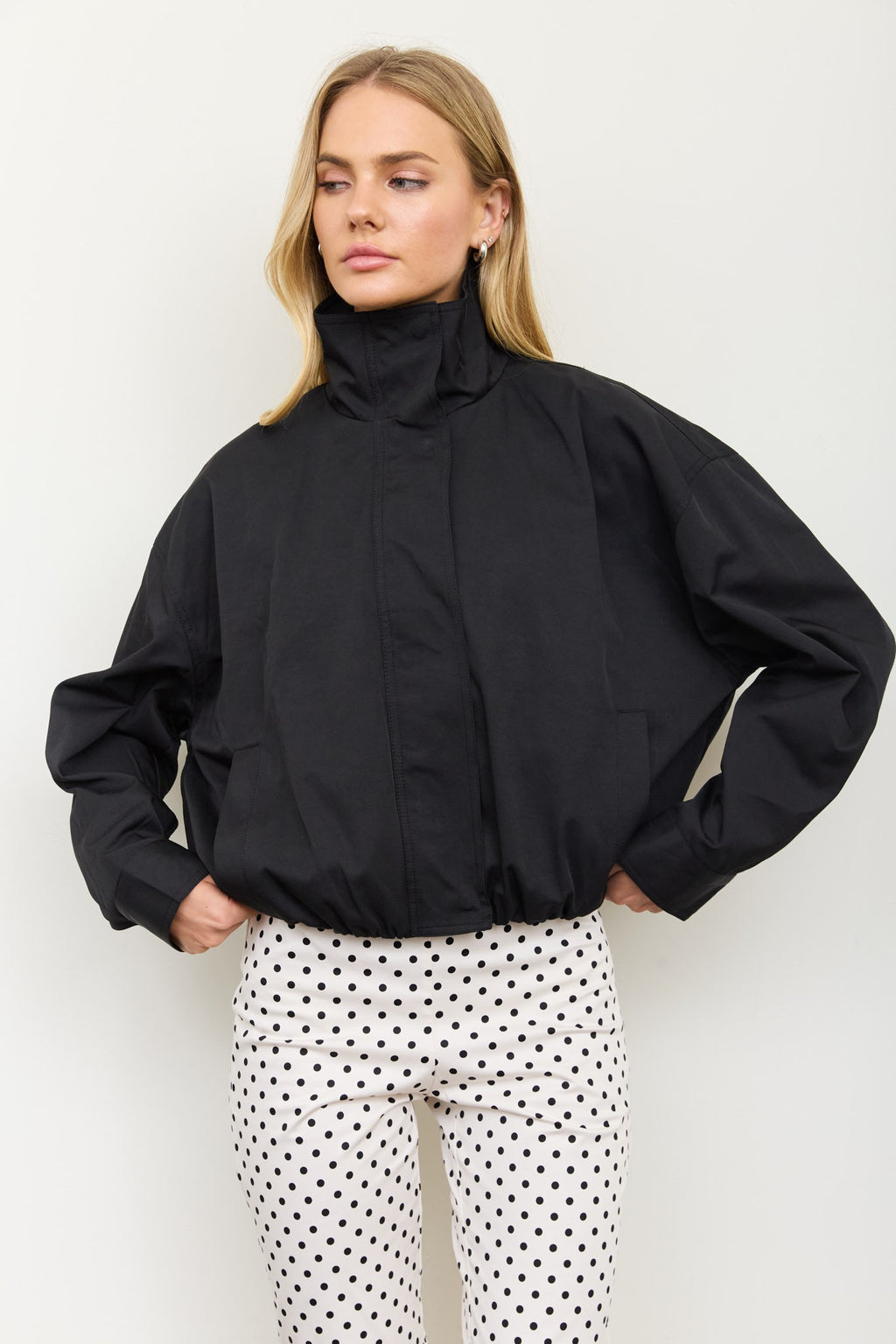 Zip-up Mock Neck Elastic Hem Jacket