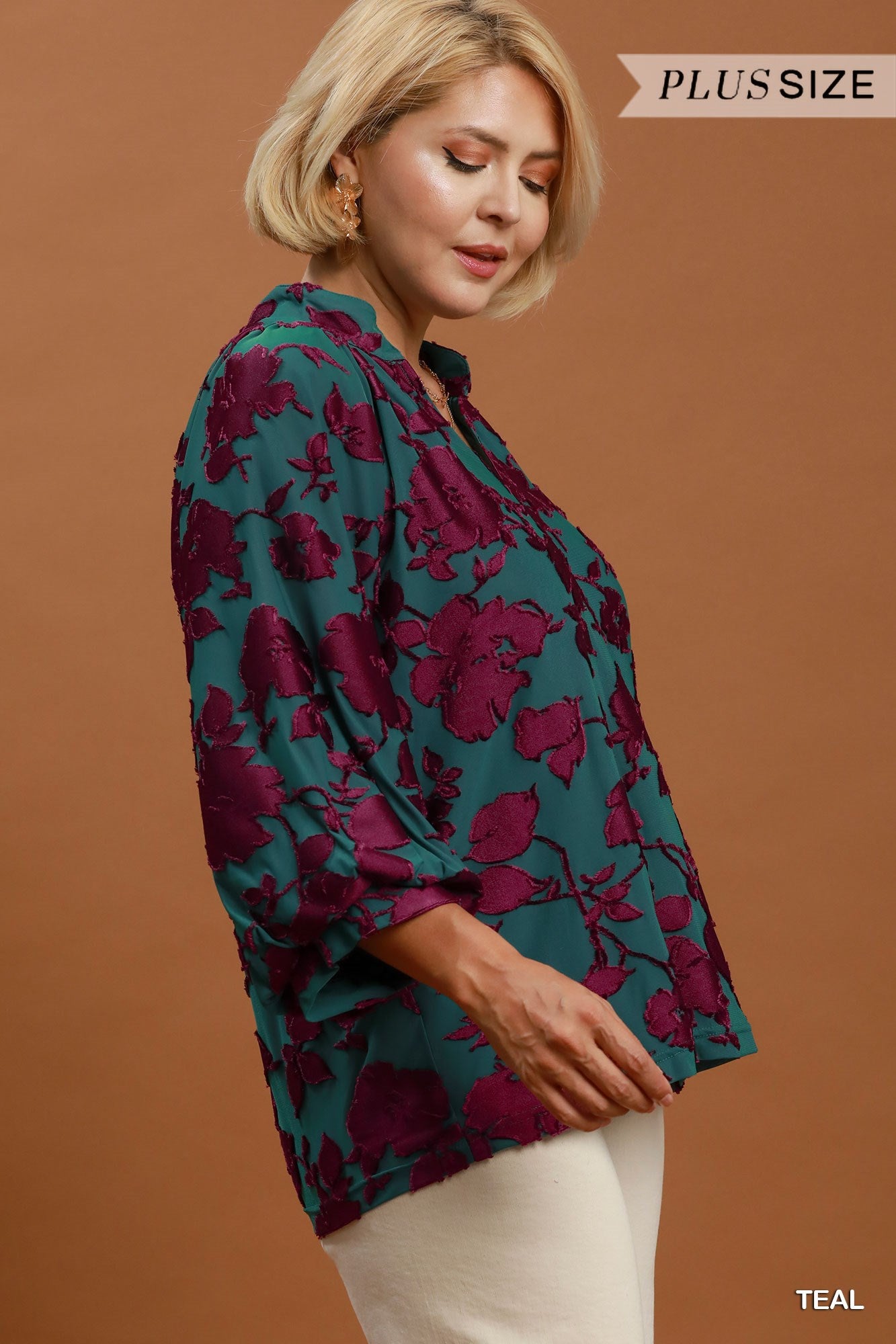 Textured Floral Balloon Sleeve Blouse