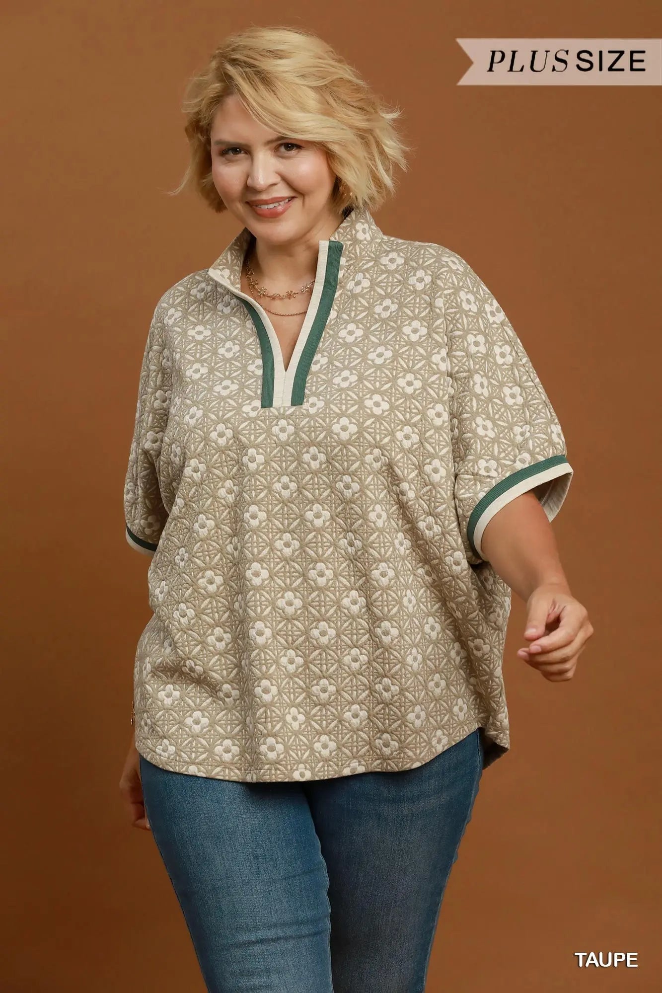 Taupe Jacquard Floral Textured Contrast Trim Pullover Top PLUS
