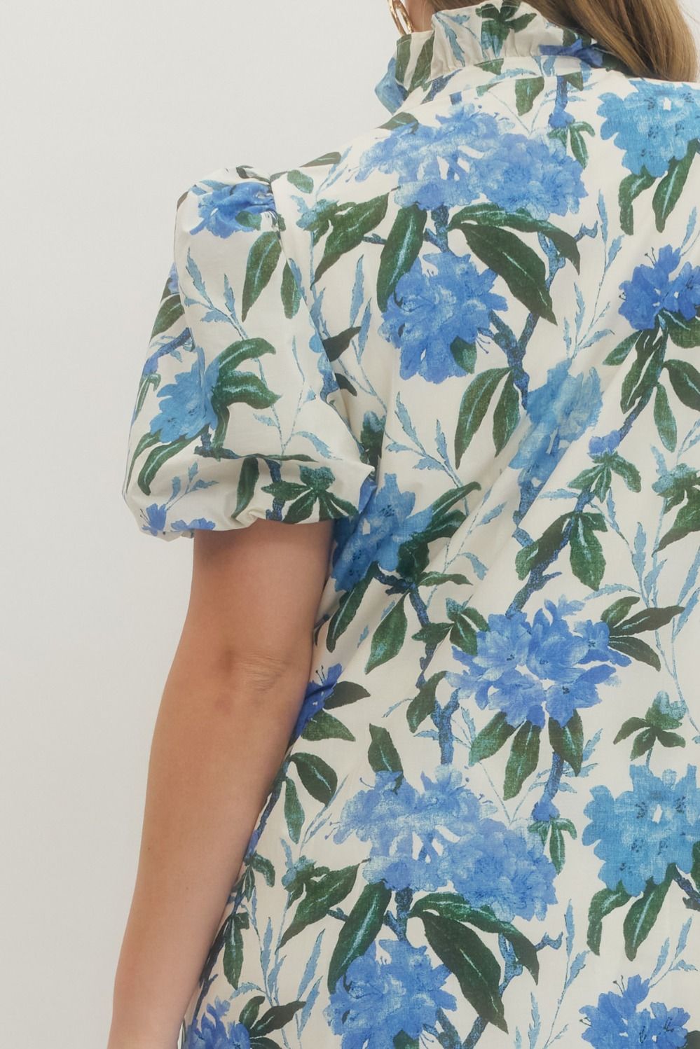 Floral print ruffled neck short puff sleeve midi dress PLUS