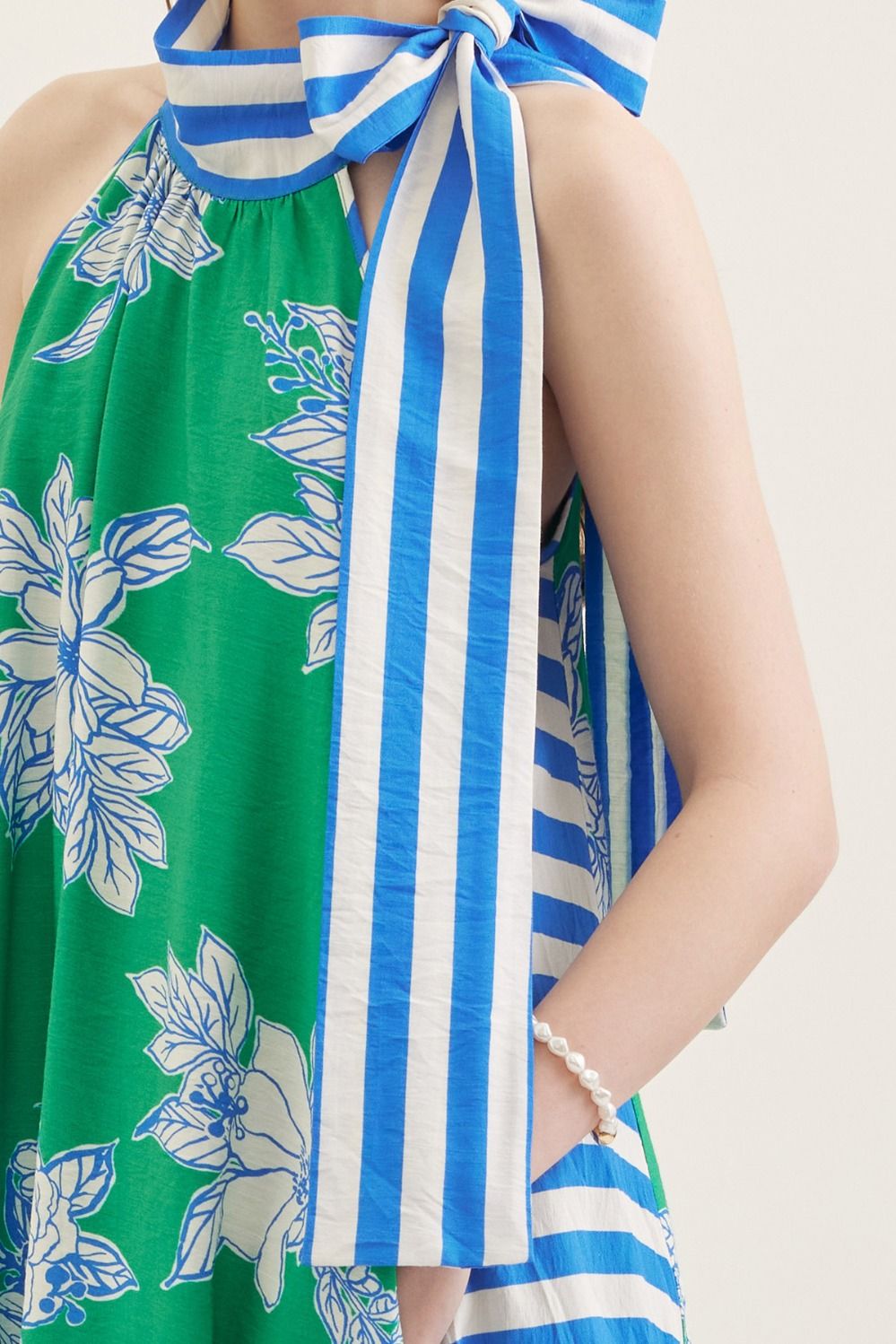 Entro Botanical print sleeveless midi dress
