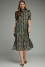 Floral print short puff sleeve midi dress