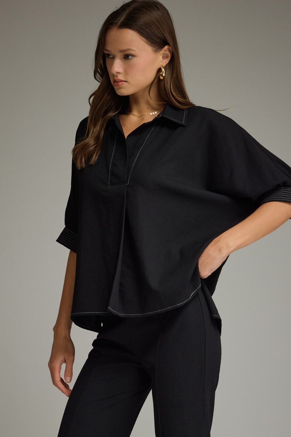 Entro Solid short sleeve split v neck collar black top