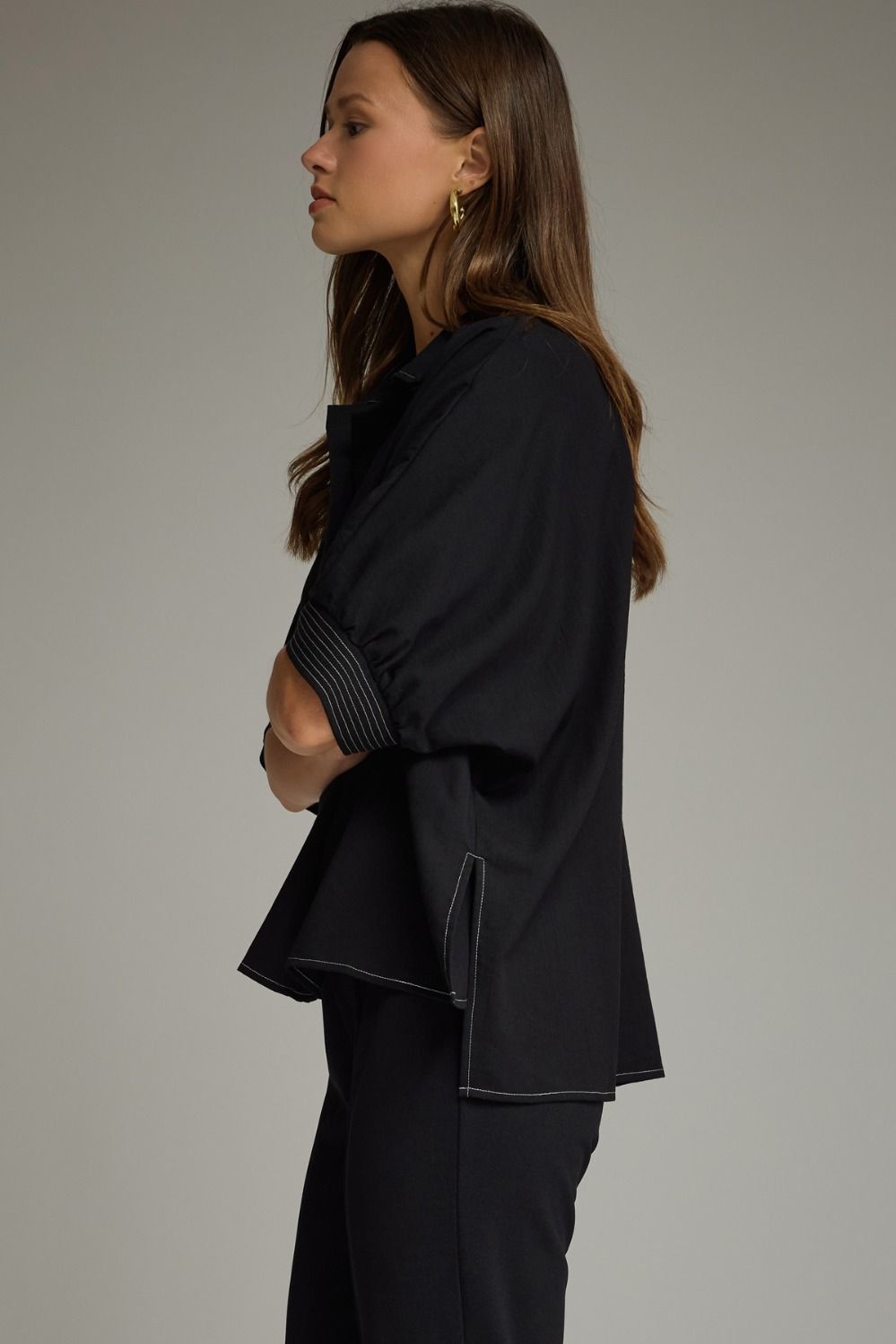 Entro Solid short sleeve split v neck collar black top