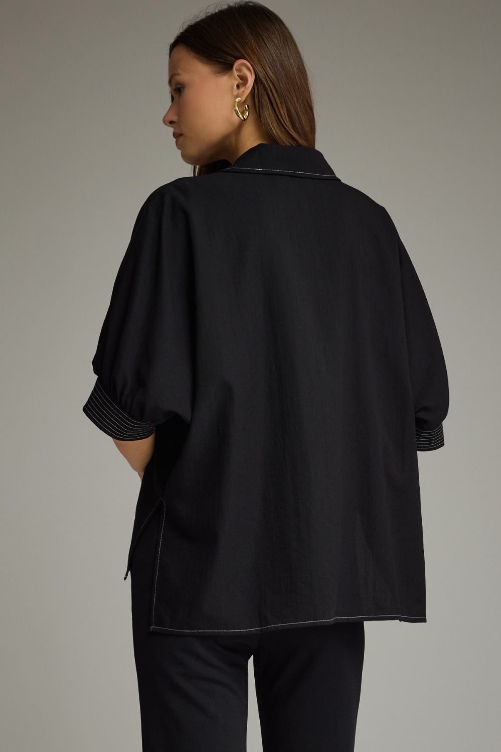 Entro Solid short sleeve split v neck collar black top