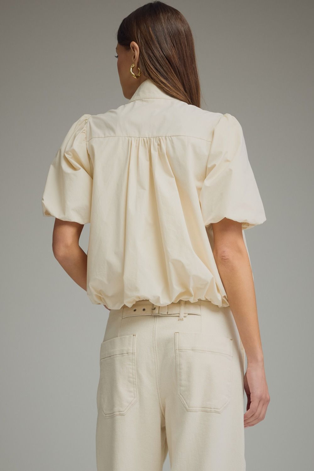 Entro Solid ecru short puff sleeve top bubble hem