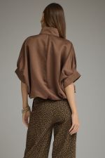 Solid short sleeve top with a stand collar